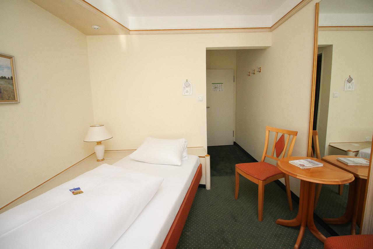 Hotel Leopold Monaco di Baviera Esterno foto