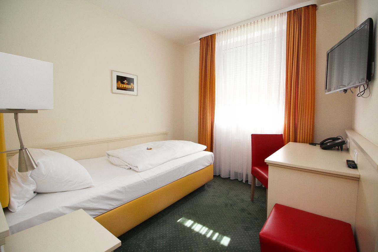 Hotel Leopold Monaco di Baviera Esterno foto